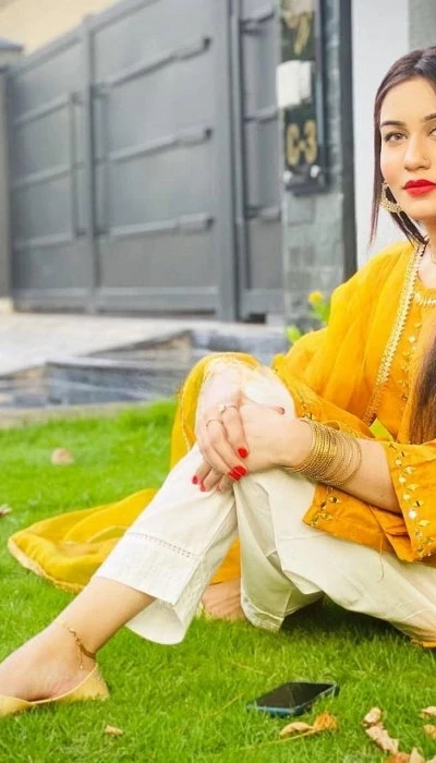 Zoya