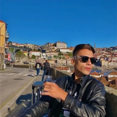 Carlos