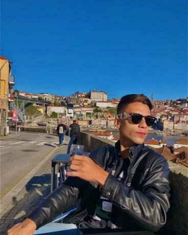 Carlos