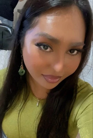 Ladyboy Nam Ponce