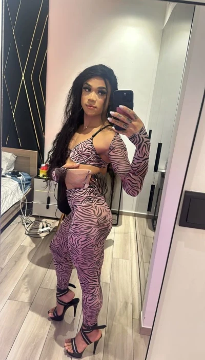 YARA KINTSCHEVS