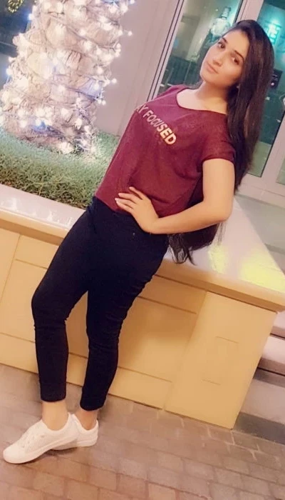Manahil Student