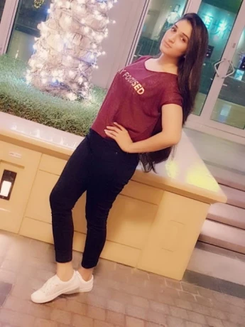 Manahil Student