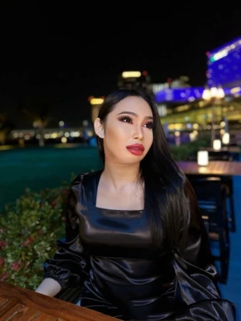 Ladyboy Lemon