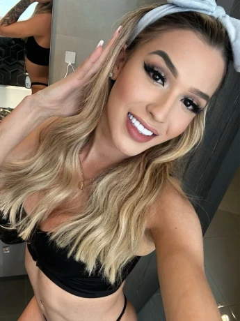 Lara Lopes
