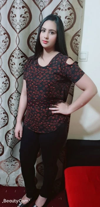 Arooj Khan