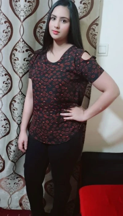 Arooj Khan