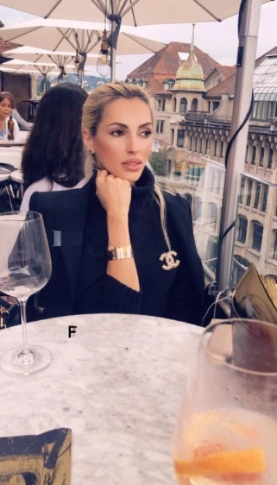 Simone