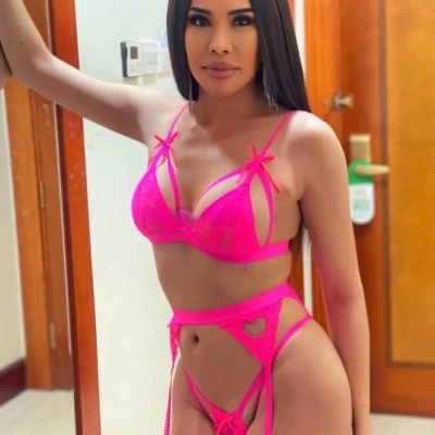 Bella Ladyboy