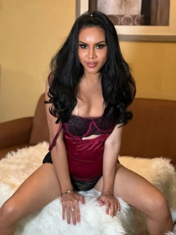 Nana Ladyboy