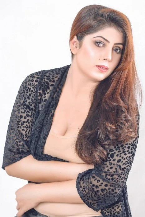 Arzo Khan